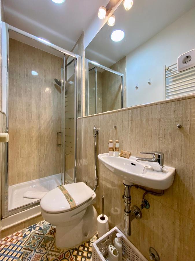 Charming Malasana Gallery Madrid - Estancias Temporales Экстерьер фото